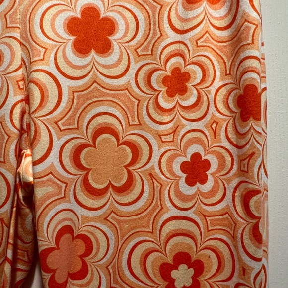 Women’s SHEIN Floral Flare Leg Pants - Picture 2 of 5